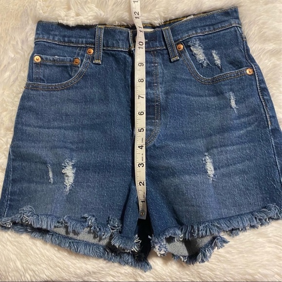 ❗️SOLD❗️NWT Levi’s Ribcage Shorts - Charleston Chill - Picture 5 of 9